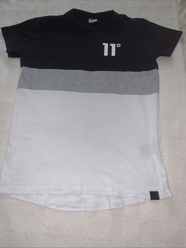 Mens shirt 11 - t-shirt, degrees